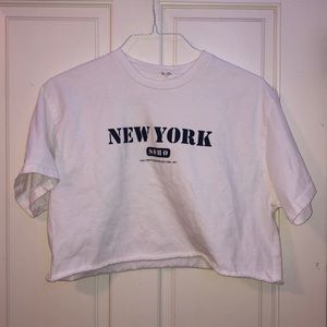 Brandy melville new york cropped tee
